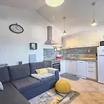 Brijuni Loft Апартаменты *
